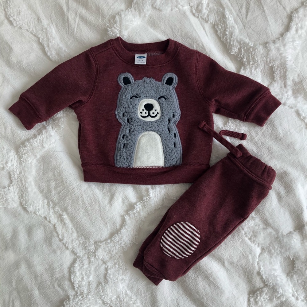 Old Navy Baby 0-3 outfit